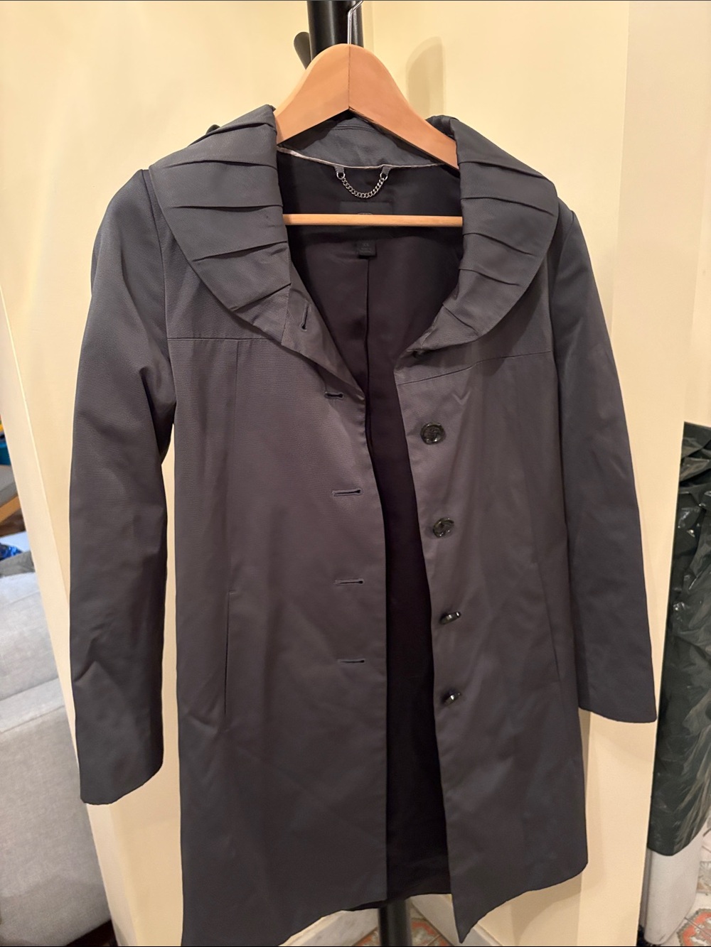 Banana Republic Women's Dark Gray Trench Coat with Pleated Collar